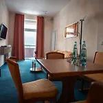 Hochsauerland 2010 호텔 4*