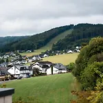 호텔 Hochsauerland 2010 4*