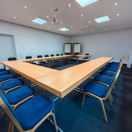 호텔 Hochsauerland 2010 4*